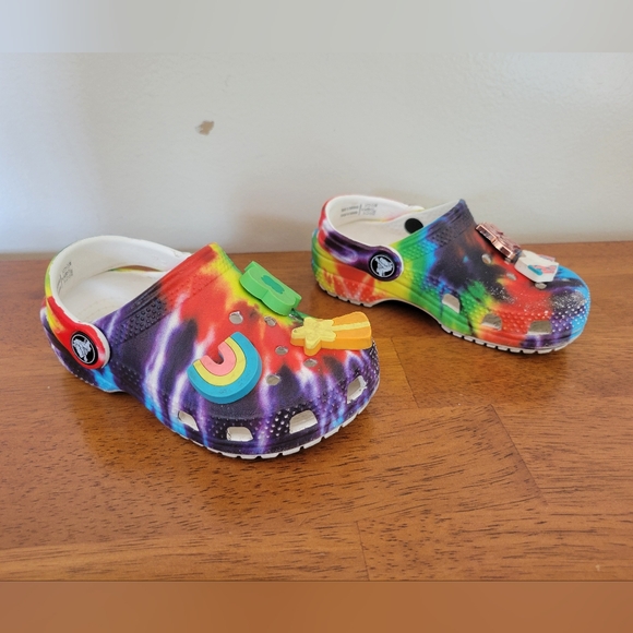 Crocs Kids Classic Rainbow Tie Dye Toddlers Clog size C8 - Picture 1 of 7